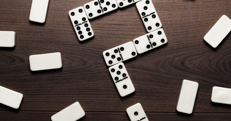 Hướng dẫn chơi cờ domino sẽ giúp cho bạn hiểu rõ hơn về cách chơi và các quy tắc của trò chơi. Với các bước hướng dẫn cụ thể và dễ hiểu, bạn sẽ dễ dàng nắm bắt quy luật và cách thức chơi. Điều này sẽ giúp cho trò chơi diễn ra suôn sẻ và đem lại nhiều niềm vui cho mọi người.